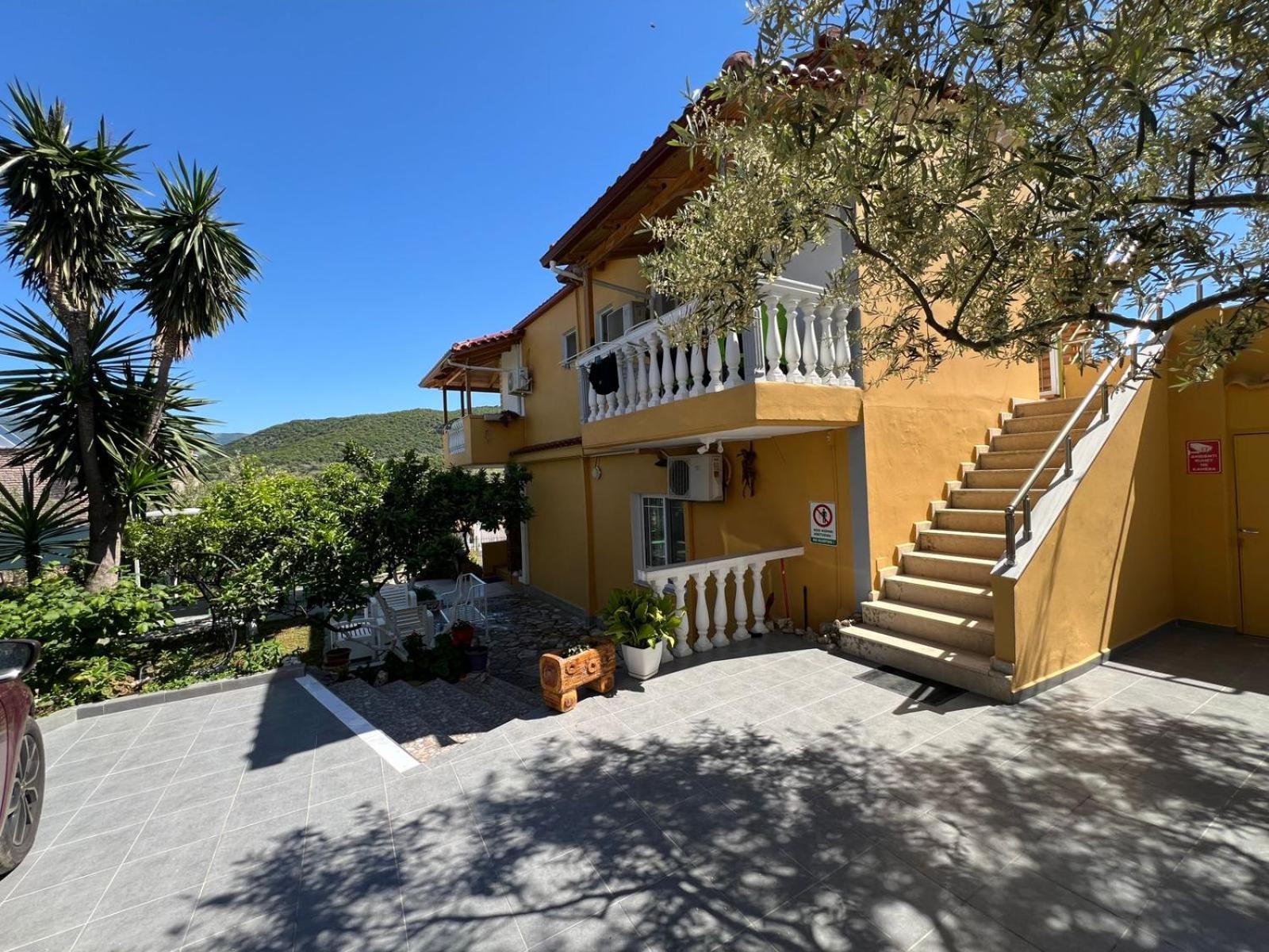 Golden Villa Ksamil Exterior photo
