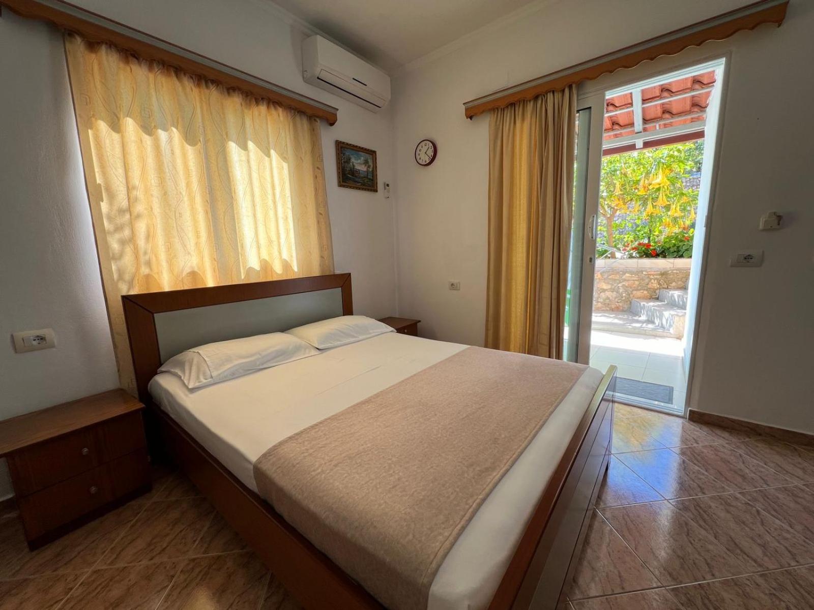 Golden Villa Ksamil Exterior photo
