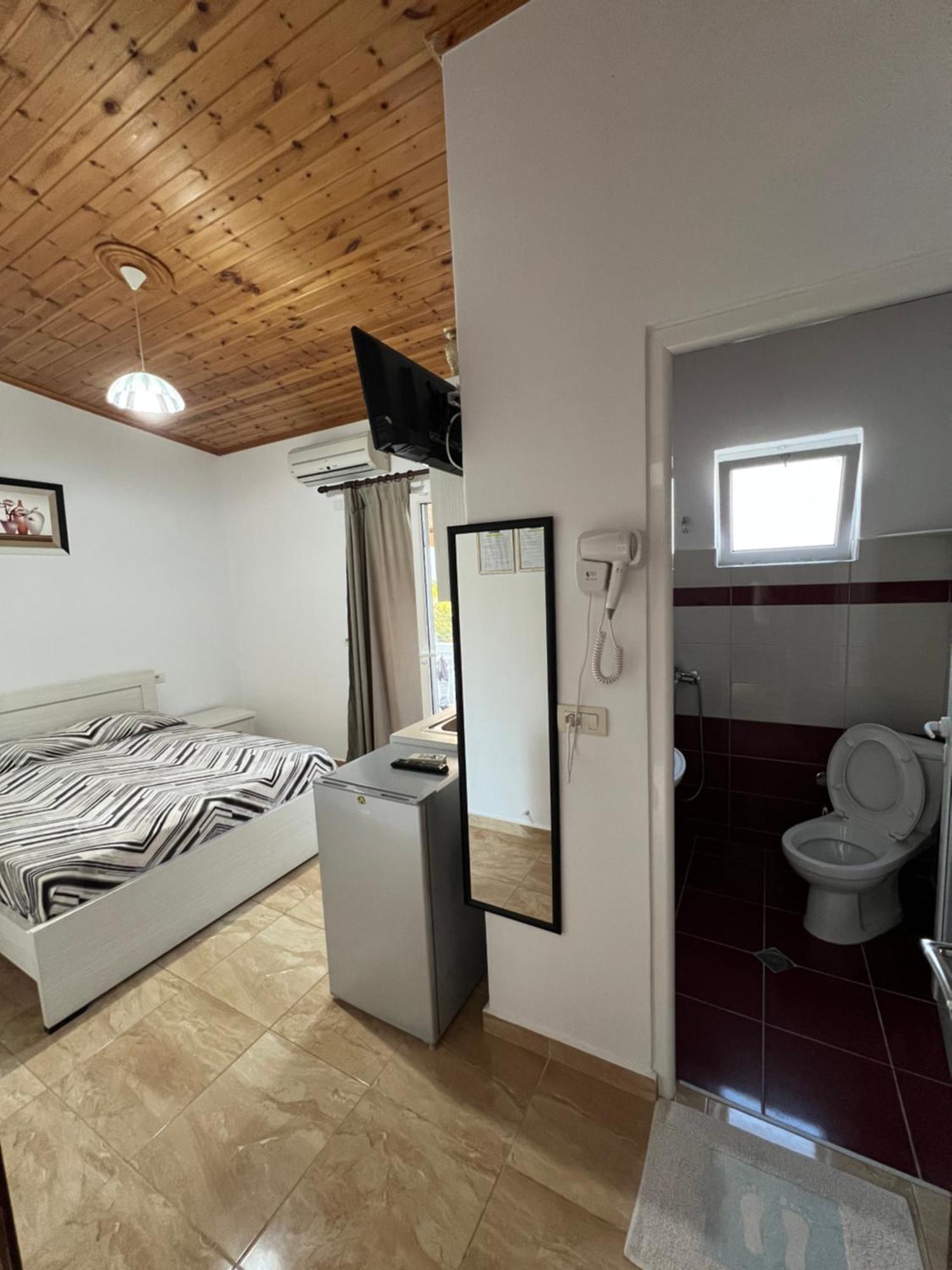 Golden Villa Ksamil Room photo